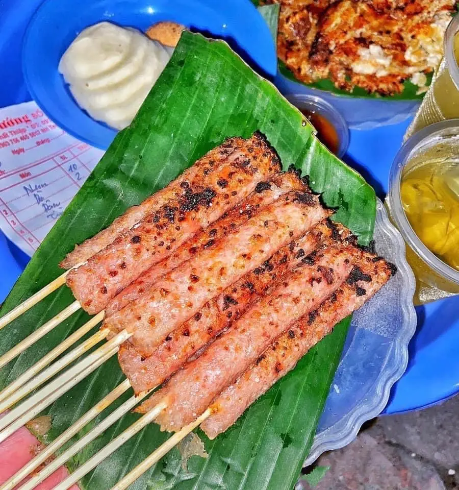 Hình ảnh Nem Chua Nướng To