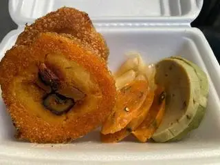 Hình ảnh Bánh tét chiên