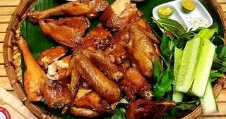 Hình ảnh Gà Cô Đơn 1/2 Con Mr Bắp