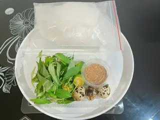 Hình ảnh Bánh tráng muối chấm