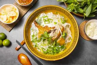 Hình ảnh Bún Vịt Đùi