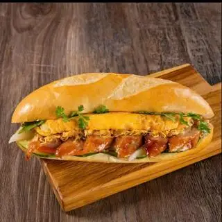 Hình ảnh BÁNH MÌ Nem Nướng Trứng