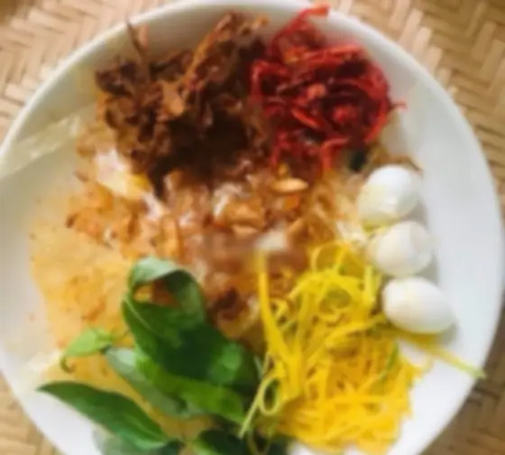 Hình ảnh Bánh tráng trộn khô bò - khô mực
