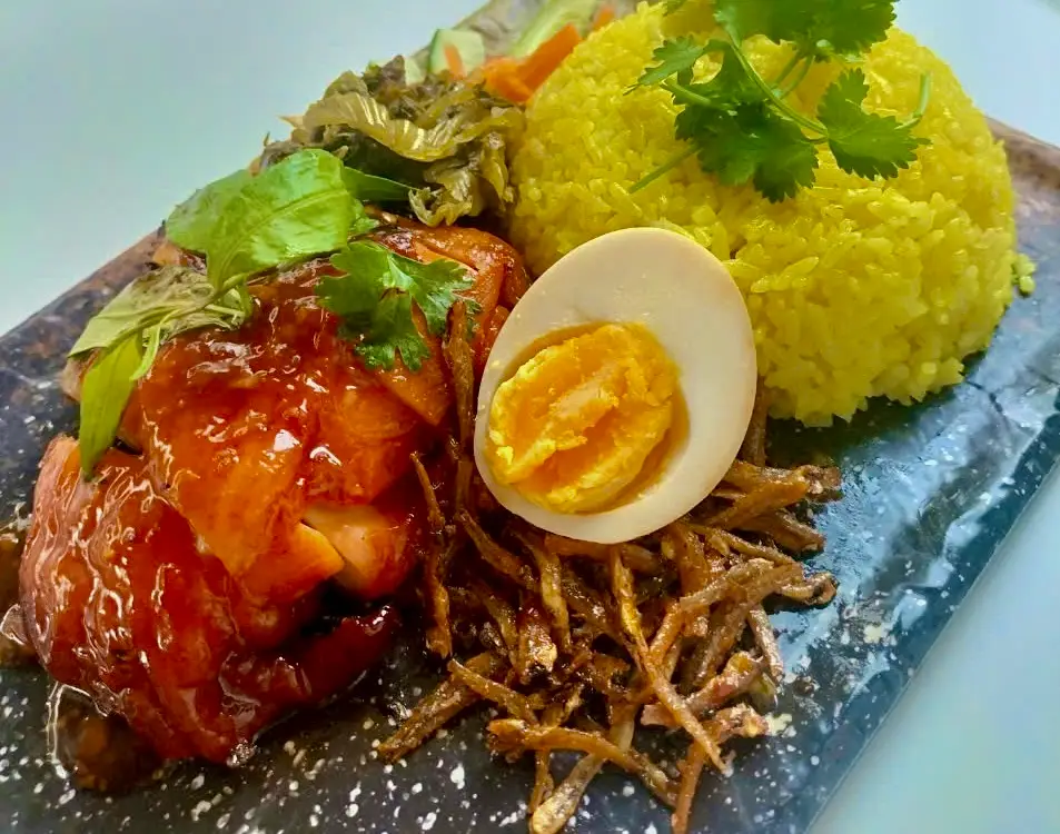 Hình ảnh G4 - Cơm Gà Nướng Thượng Hạng