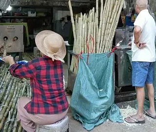 Hình ảnh Nước mía 1L