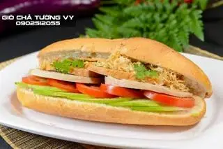 Hình ảnh Bánh mì chả lụa+ trứng
