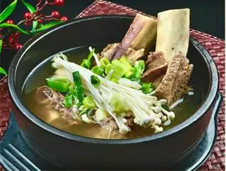 Hình ảnh Cơm canh sườn bò - 갈비탕 & 밥(Inc-VAT)