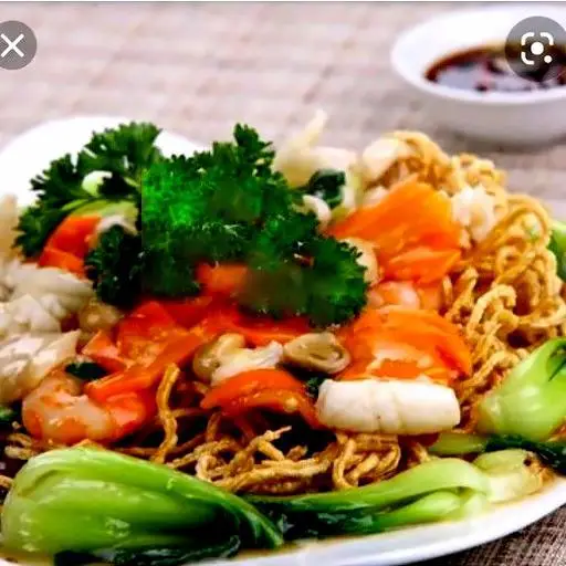 Hình ảnh Mì xào giòn thập cẩm