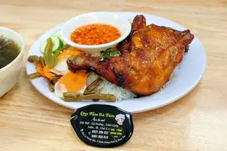 Hình ảnh Cơm Tấm Gà Nướng