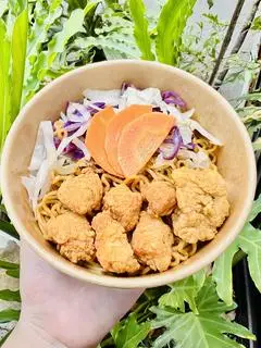 Hình ảnh Mì trộn siêu mì - gà viên