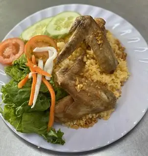 Hình ảnh Cơm Cánh Gà Chiên Mắm Tỏi 