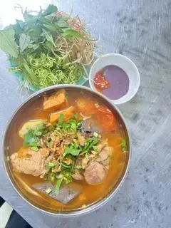 Hình ảnh Bún riêu cua đặc biệt