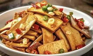 Hình ảnh ĐẬU HỦ XÔNG KHÓI XÀO CAY / 辣炒豆腐 / Spicy Stir-fried Tofu