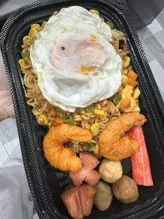 Hình ảnh Mì trộn Indomie Tôm Surimi