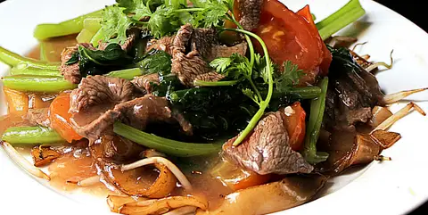 Hình ảnh Hủ tiếu sốt bò