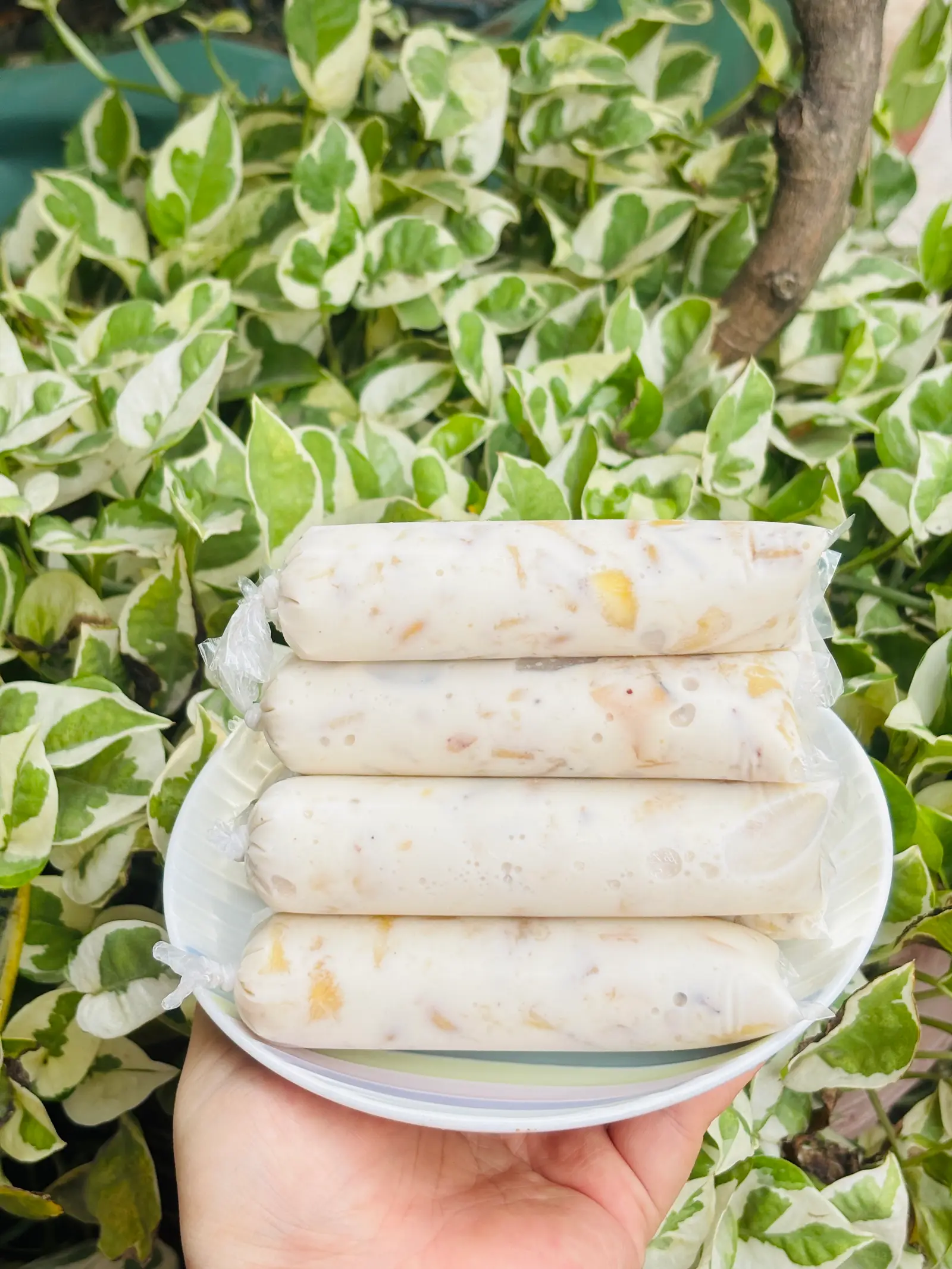 Hình ảnh 5 Túi Kem Chuối Cốt Dừa - Ăn Vặt Tuổi Thơ