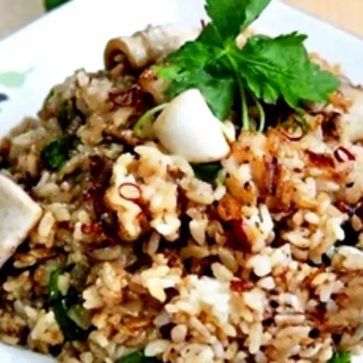 Hình ảnh Cơm dương châu mực