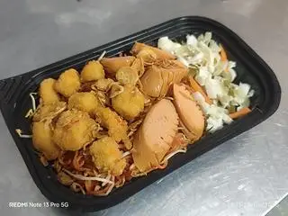 Hình ảnh Mì Trộn Gà Viên Xúc Xích