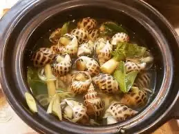 Hình ảnh ốc hương hấp sả