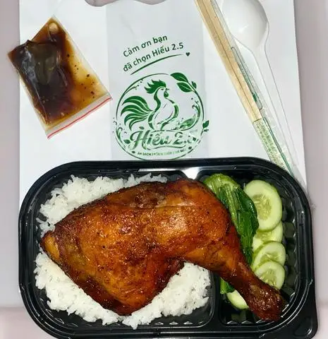Hình ảnh Cơm đùi gà góc tư nướng BBQ