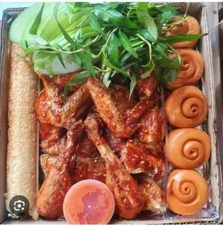 Hình ảnh GÀ NƯỚNG CƠM LAM BÁNH BAO ( Món bán chạy )