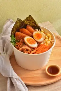 Hình ảnh Cơm Cá Hồi & Trứng Ngâm Tương Mix