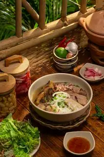 Hình ảnh Bún bò Đặc biệt Đuôi