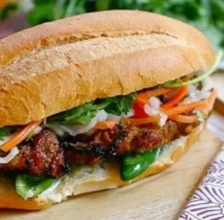 Hình ảnh Bánh mì thịt nướng