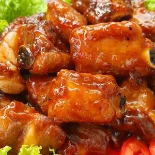 Hình ảnh Cơm sườn xào chua ngọt đậm đà