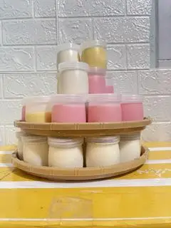 Hình ảnh sữa chua hủ vị dâu Tây 