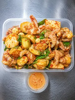 Hình ảnh Chân Gà Trứng Non sốt thái 