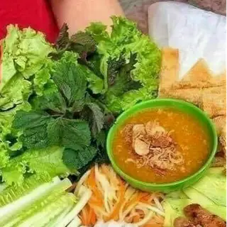 Hình ảnh Bánh Trắng Đậu Hủ - Chả - Nấm - Mắm Nêm