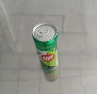 Hình ảnh 7up + 1 tẩy đá 