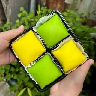 Hình ảnh CREPE SẦU RIÊNG HỘP 4 CÁI