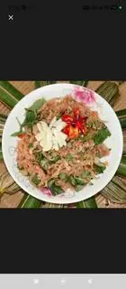 Hình ảnh Tré trộn tỏi ớt rau răm tặng kèm bánh phồng tôm 