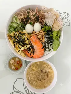 Hình ảnh Bún mây trộn tôm rong biển