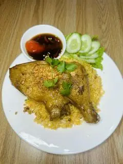Hình ảnh Cơm gà xối mỡ
