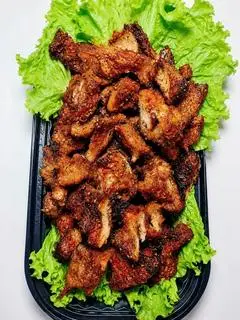 Hình ảnh Chẳng Dừng 300g Ốp Nước Sốt + Đậu Bắp