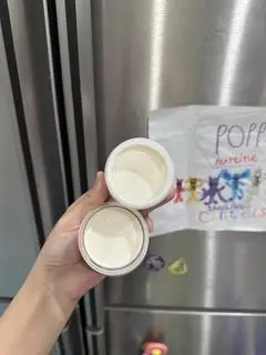 Hình ảnh Sữa chua úp ngược 
