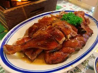 Hình ảnh Vịt quay phát thành nửa con