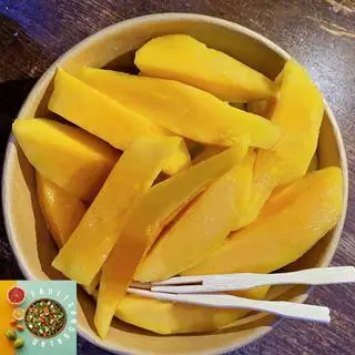 Hình ảnh Xoài chín cắt sẵn 500gr