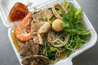 Hình ảnh Bún gạo xào thập cẩm