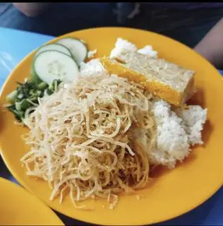 Hình ảnh cơm chả trứng ốp la
