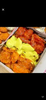 Hình ảnh Nửa con mix vị cay ngọt và phô mai trứng muối – 8 miếng vừa