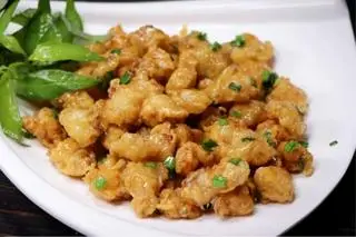 Hình ảnh Sụn Gà Chiên Bơ tỏi