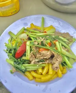 Hình ảnh Nui Xào Bò 