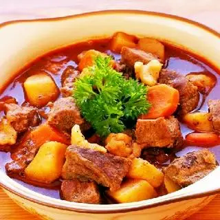 Hình ảnh Cơm bò hầm khoai