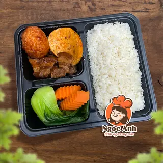 Hình ảnh Cơm thịt kho tàu