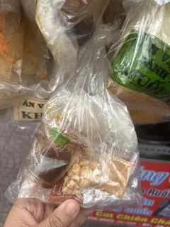 Hình ảnh Bánh tráng chấm me