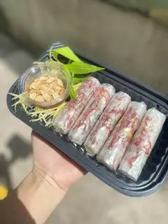Hình ảnh Bánh tráng cuộn khô bò sốt me